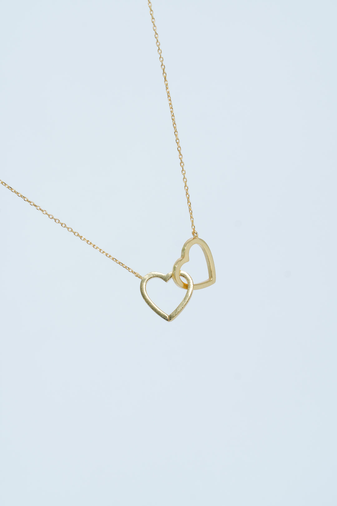 GOLD PLATED CHAIN WITH TWO HEARTS