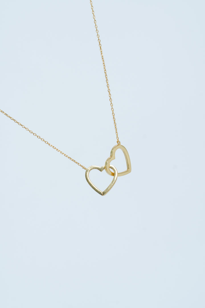 GOLD PLATED CHAIN WITH TWO HEARTS