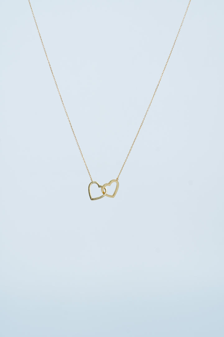 GOLD PLATED CHAIN WITH TWO HEARTS