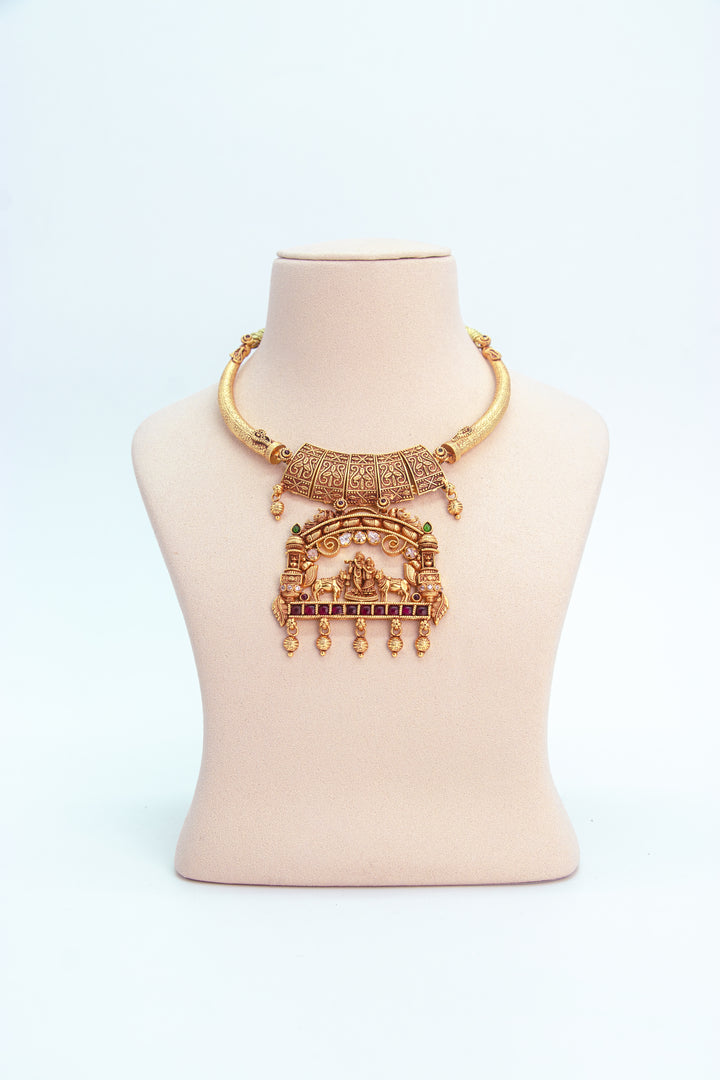 AARA SHORT NECKLACE