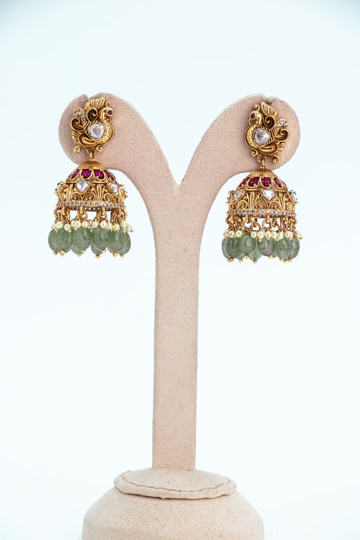 YAHVI JHUMKAS