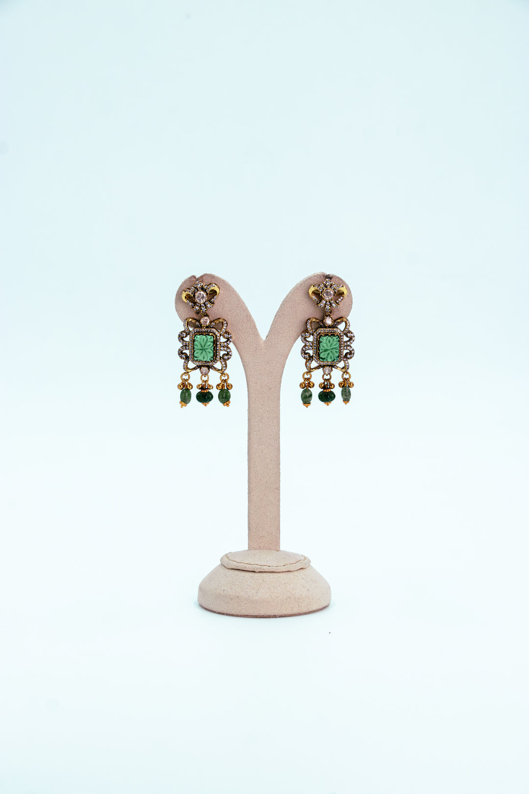 NAYRA VICTORIAN STUDS