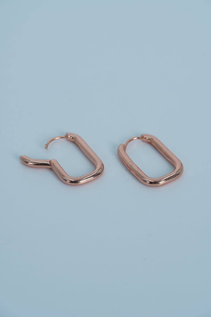 STYLISH ROSE GOLD AMERICAN DIAMOND SHAPE  STUDS